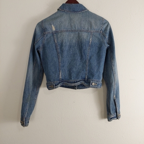 American Eagle distressed Jean Jacket Small, Faded Wash Size S/P Cropped Buttons - Picture 5 of 8